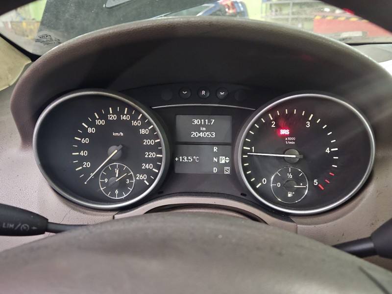 Щиток приладів Mercedes ML W164 A1645408947