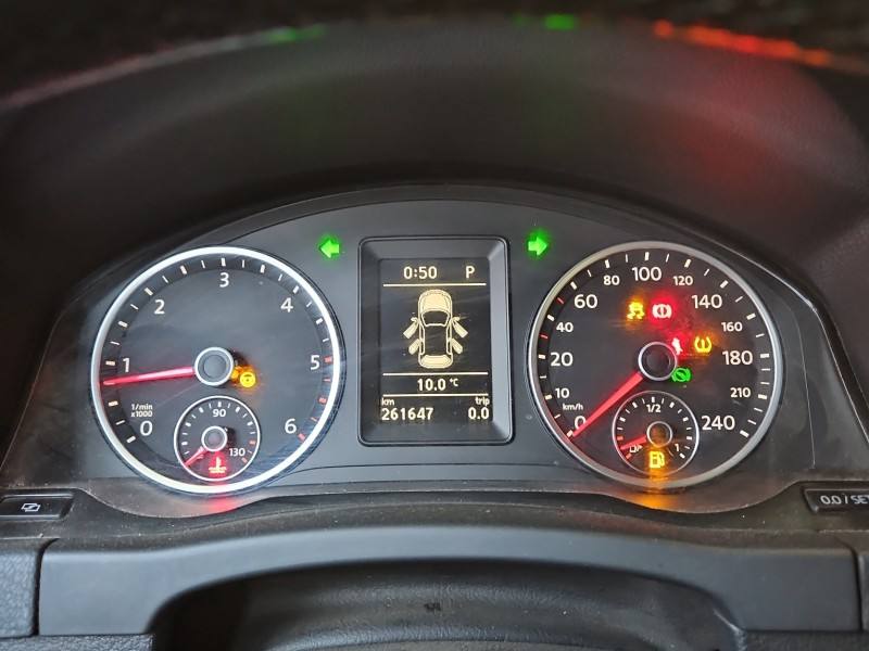 Щиток приладів Volkswagen Tiguan 5N0920871B