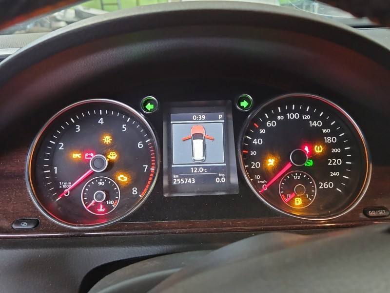 Щиток приладів Volkswagen Passat B7 3AA920880