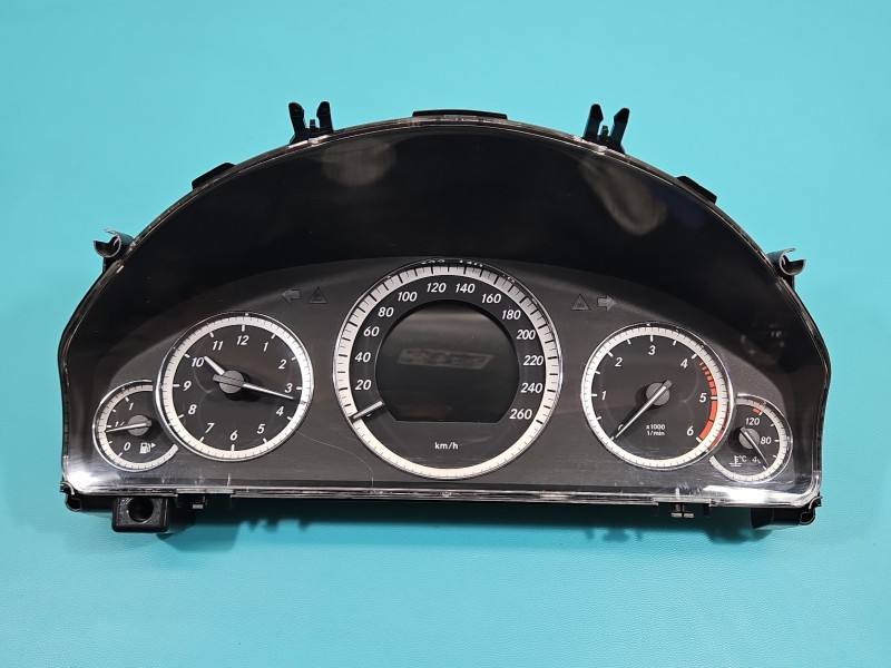 Щиток приборов Mercedes E W212 A2129004104 — фото детали 2