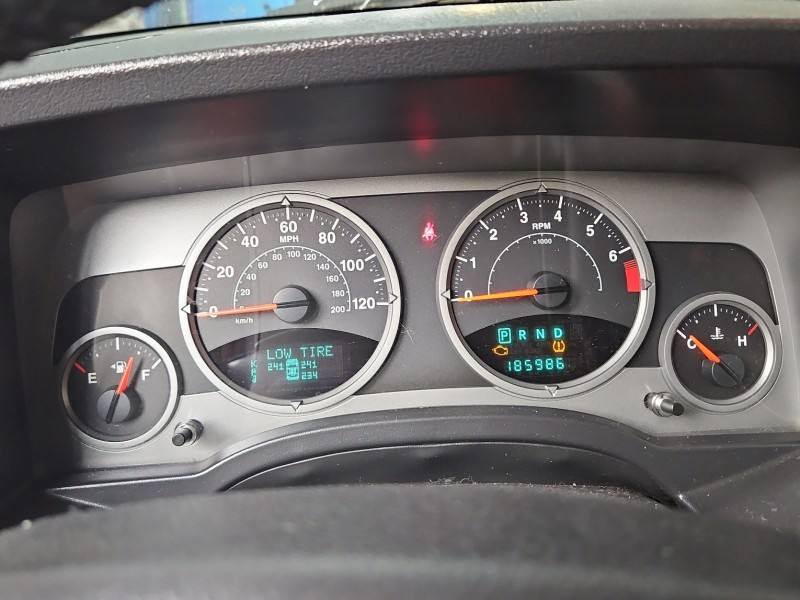 Щиток приладів Jeep Patriot 3538530