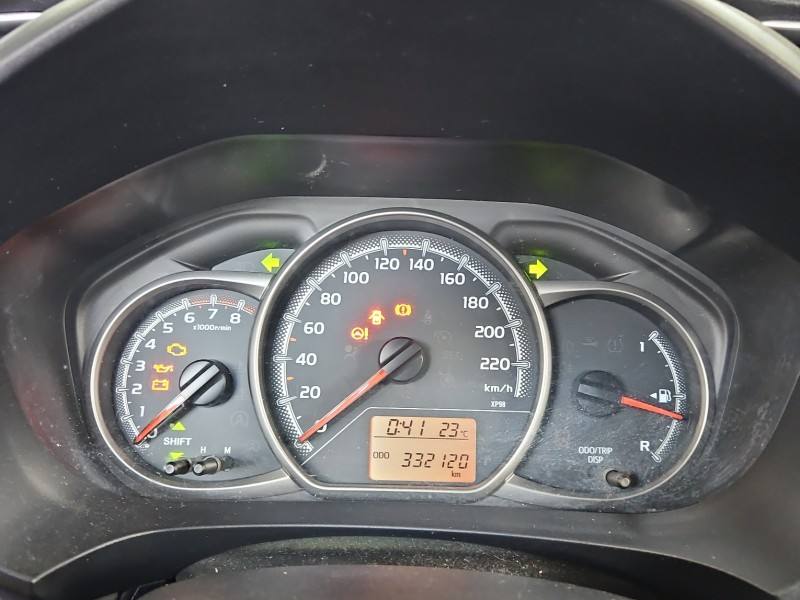 Щиток приладів Toyota Yaris 3 83800-0U270