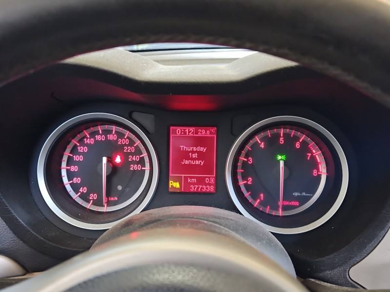 Щиток приборов Alfa romeo 159 56072815