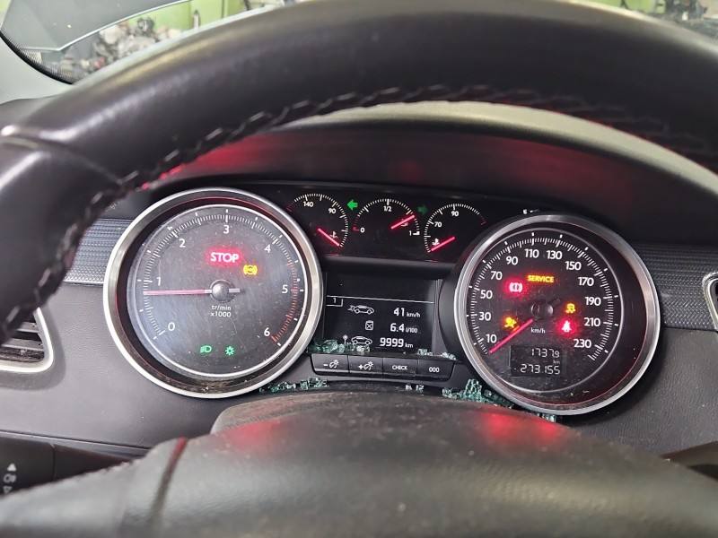 Щиток приборов Peugeot 508 9810077880