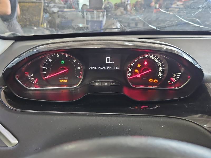 Щиток приладів Peugeot 208 9805400380J