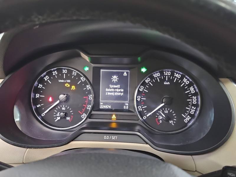 Щиток приборов Skoda Octavia 3 5E0920861E