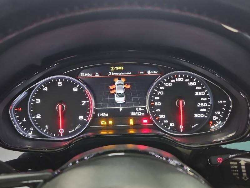 Щиток приладів Audi A8 D4 4H0920920G