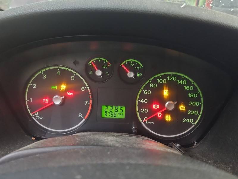 Щиток приборов Ford Focus 4M5T-10849-AN