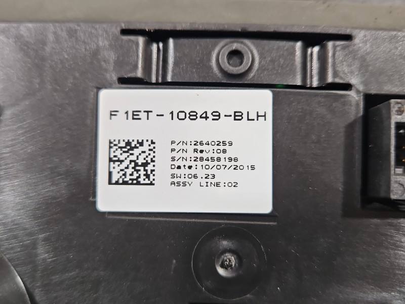 Щиток приборов Ford Focus F1ET-14F094-BB — фото детали 8