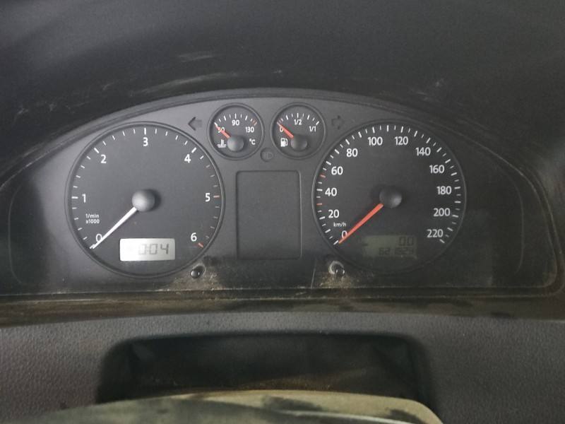 Щиток приладів Volkswagen Transporter T5 88311346