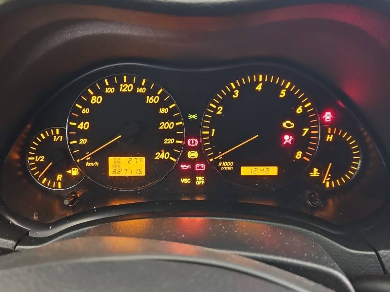 Щиток приладів Toyota Avensis T25 83800-05533