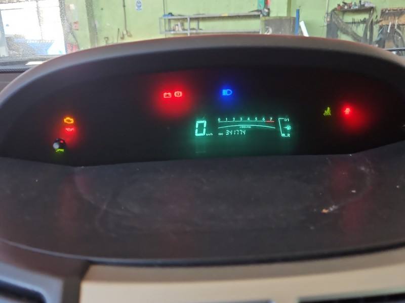 Щиток приладів Toyota Yaris 2 83800-52A70