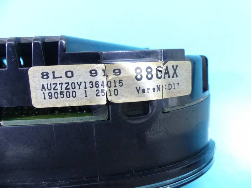 Щиток приборов Audi A3 8L 8L0919880AX — фото детали 4