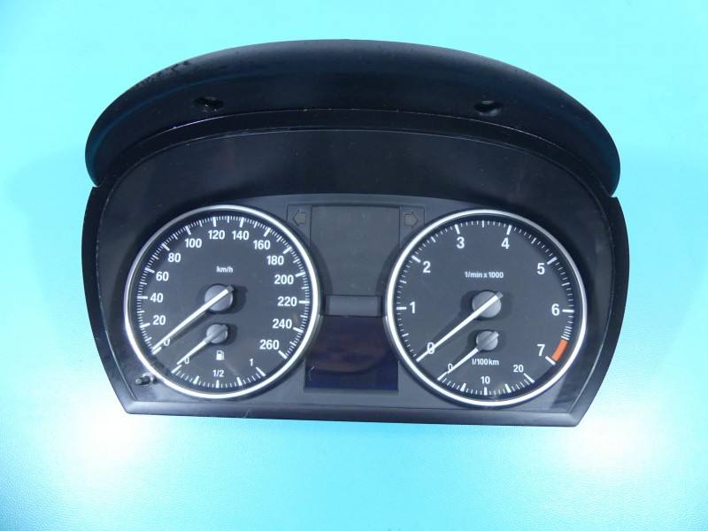 Щиток приладів BMW 3 E90 9242338-01