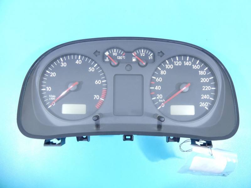 Щиток приборов Volkswagen Bora 1J0920805B