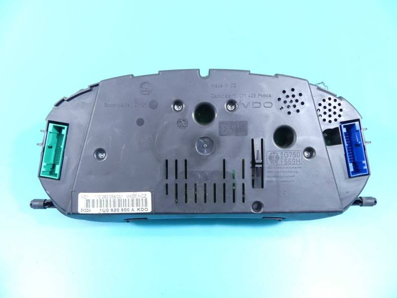 Щиток приборов Skoda Octavia 1 1U0920800A — фото детали 3