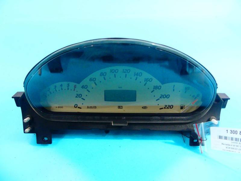 Щиток приладів Mercedes A W168 A1685407211