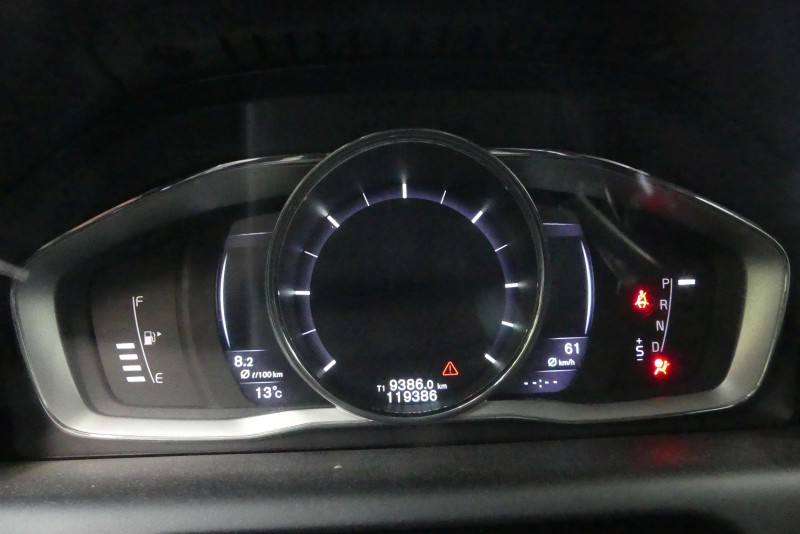 Щиток приладів Volvo XC60 31394750