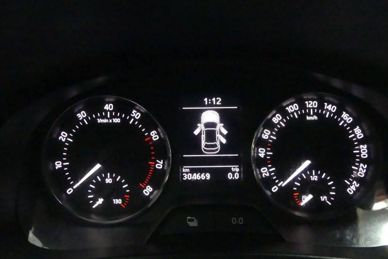 Щиток приборов Skoda Rapid 5JA920840