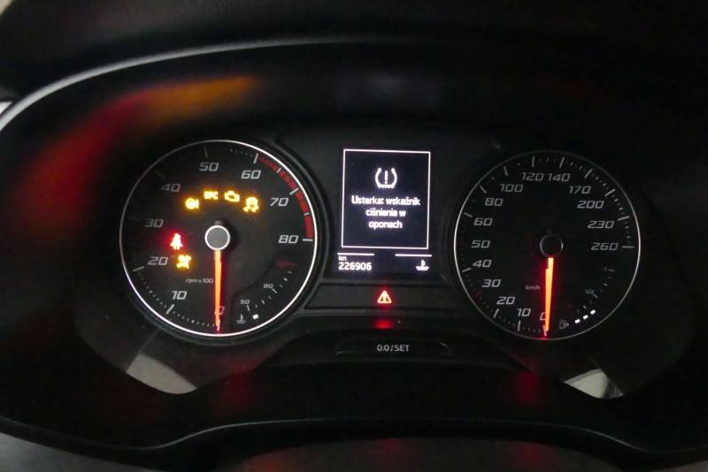 Щиток приборов Seat Leon 5F0920740D