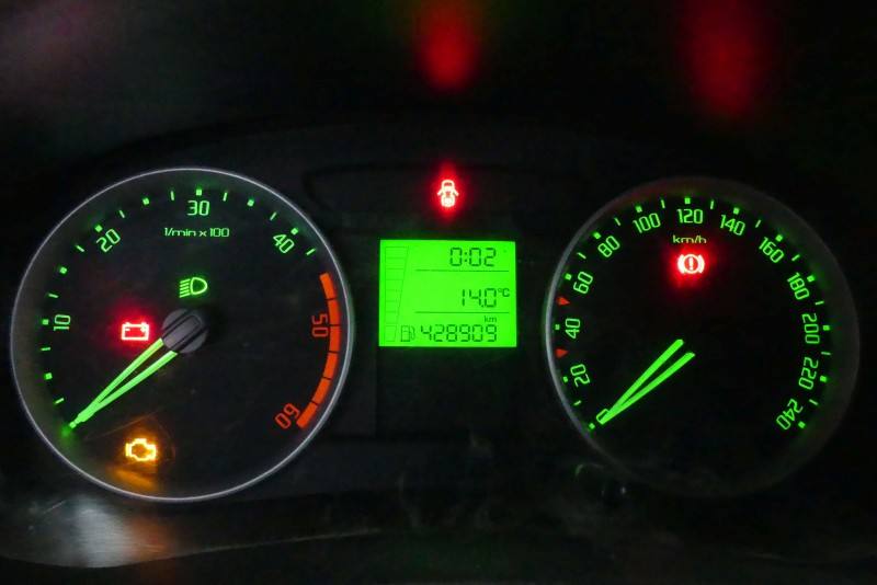 Щиток приборов Skoda Roomster 5J0920810C — фото детали 5