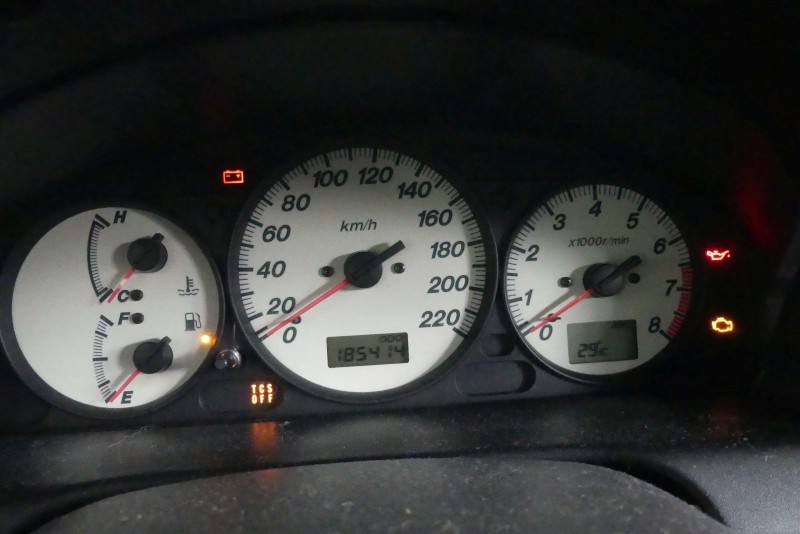 Щиток приборов Mazda Premacy