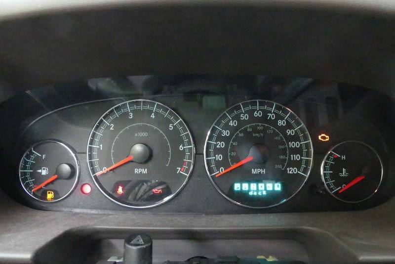 Щиток приборов Chrysler Sebring P04602472AB