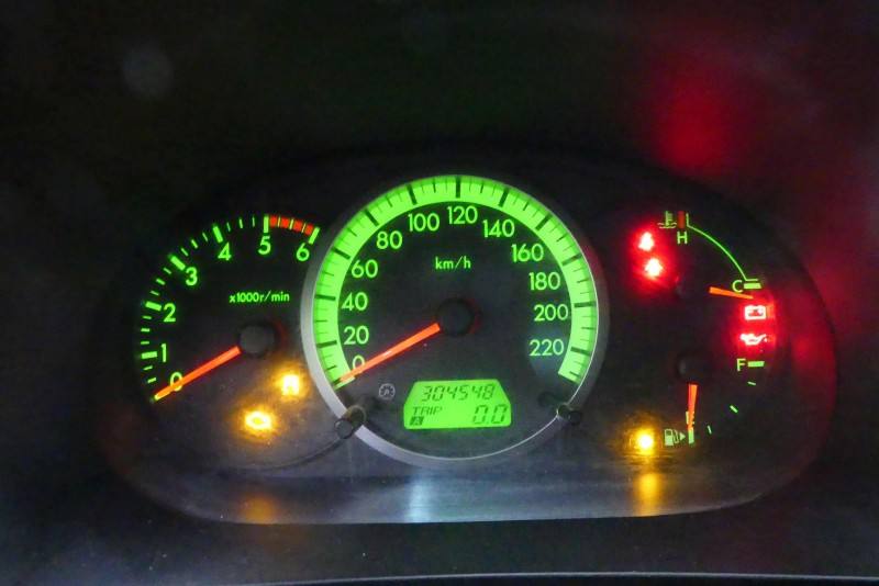 Щиток приборов Mazda 5