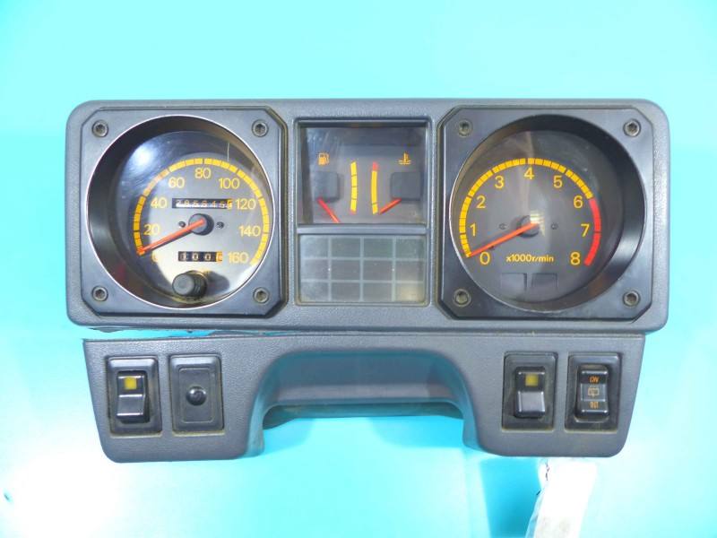 Щиток приборов Mitsubishi Pajero MB716914