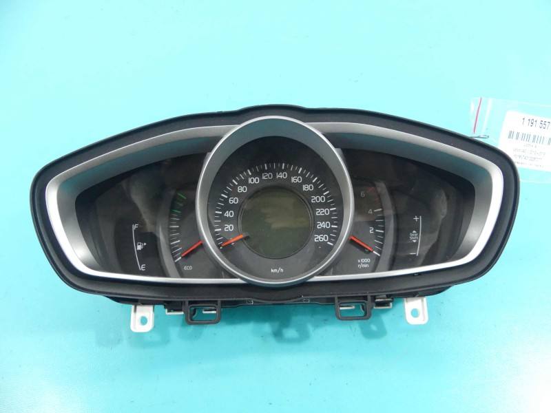 Щиток приладів Volvo V40 36011338
