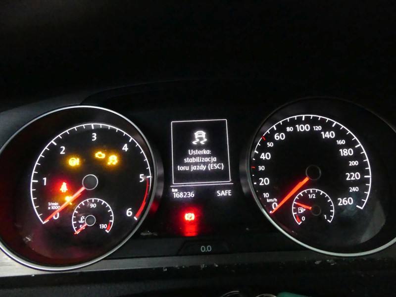 Щиток приборов Volkswagen Golf 7 5G0920860A — фото детали 6