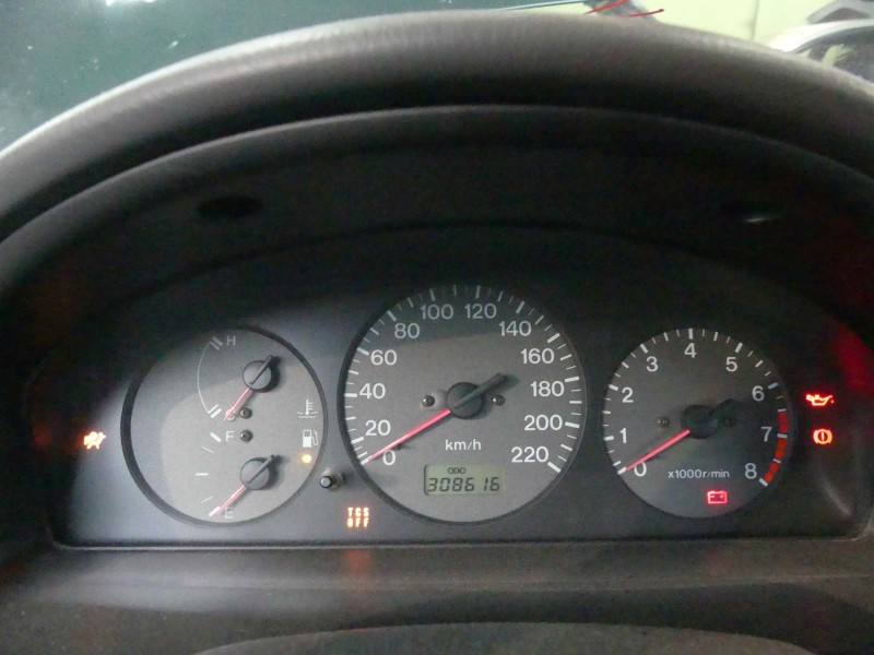 Щиток приладів Mazda 323F BJ3NB