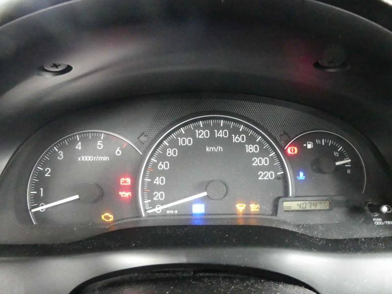 Щиток приладів Toyota Avensis Verso 8380044530