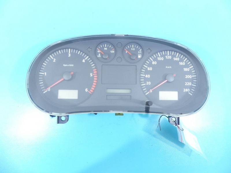 Щиток приборов Seat Toledo 1M0920800C