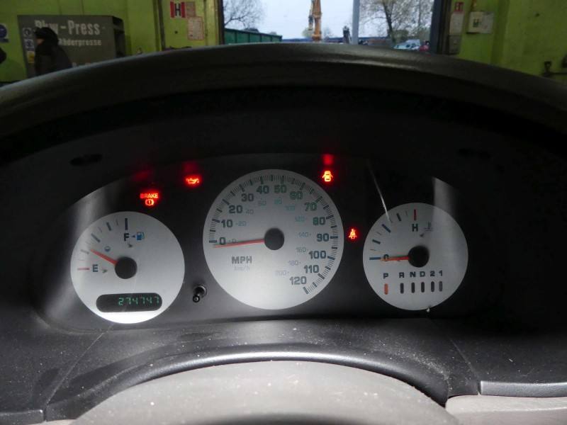 Щиток приборов Chrysler Voyager TN257410-6342