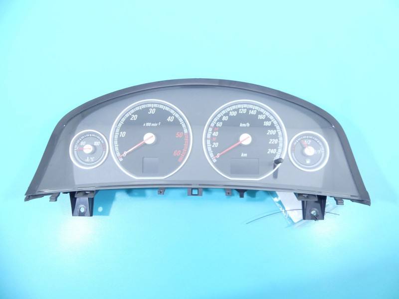 Щиток приборов Opel Vectra C 13140911SH