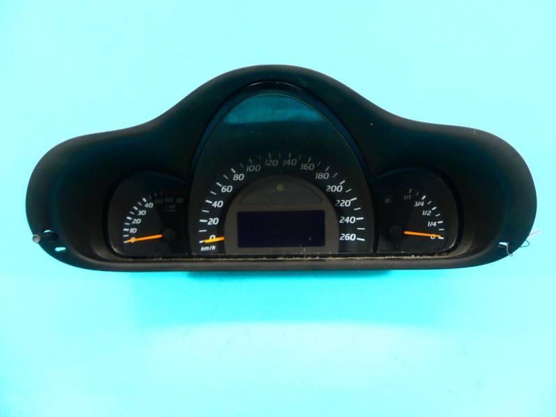 Щиток приладів Mercedes C W203 A2035404111