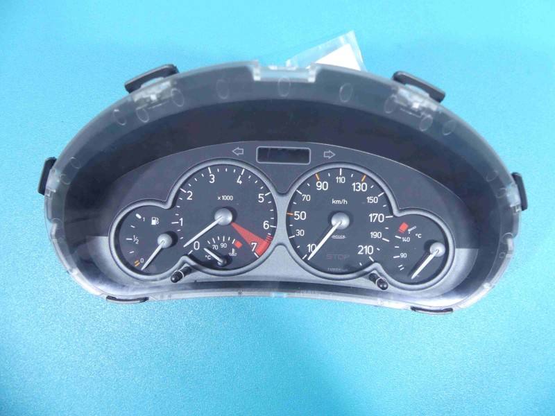 Щиток приборов Peugeot 206 9645847180