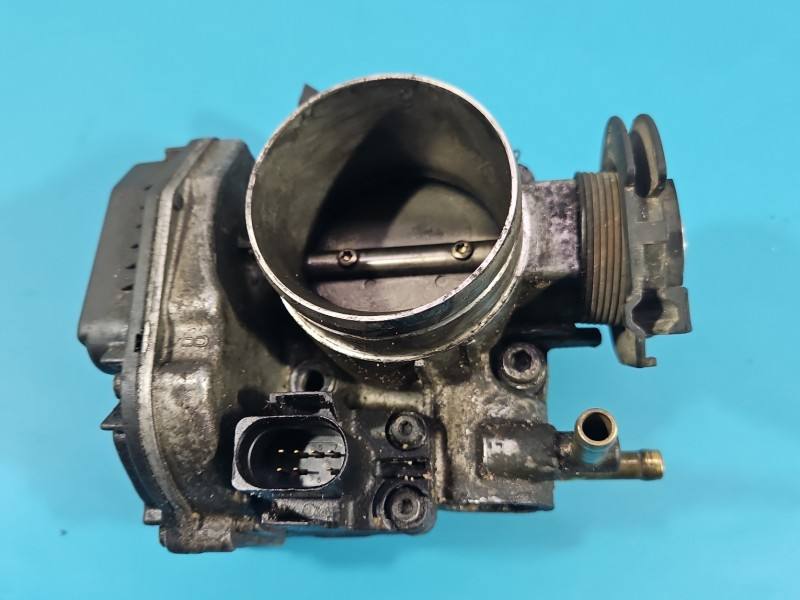 Дросельна заслінка Seat Toledo 06A133064J — фото деталі 2