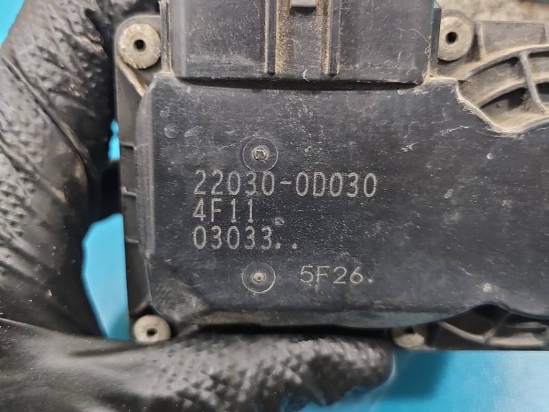 Дросельна заслінка Toyota Matrix 22030-0D030 — фото деталі 5