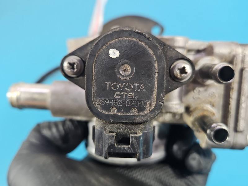 Дроссельная заслонка Toyota Auris 22270-22050 — фото детали 9