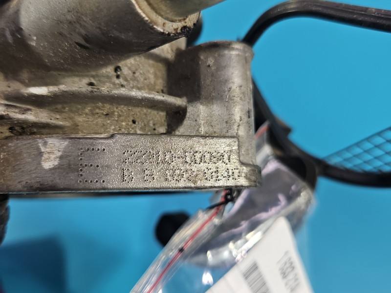 Дроссельная заслонка Toyota Auris 22270-22050 — фото детали 13