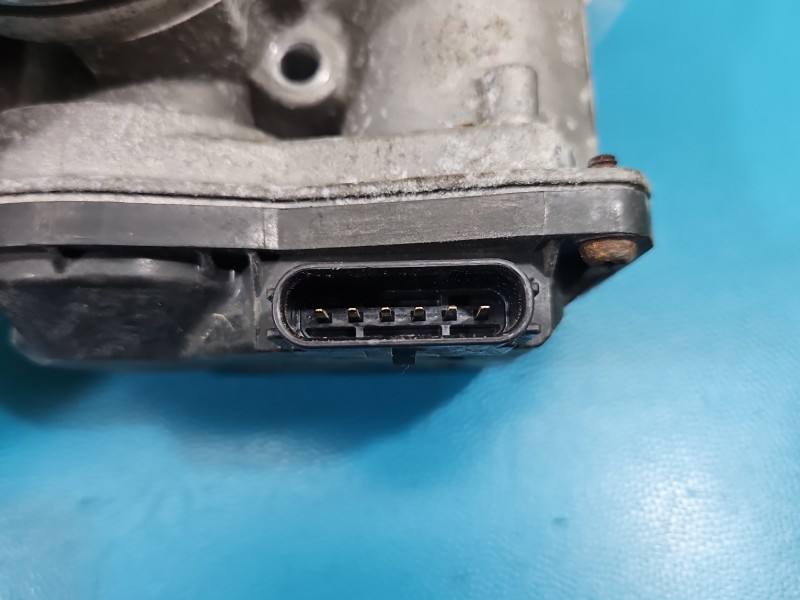 Дросельна заслінка Kia Ceed 35100-08200 — фото деталі 5
