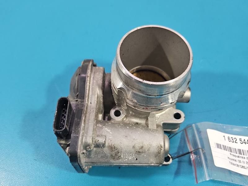 Дросельна заслінка Hyundai I30 35100-08200