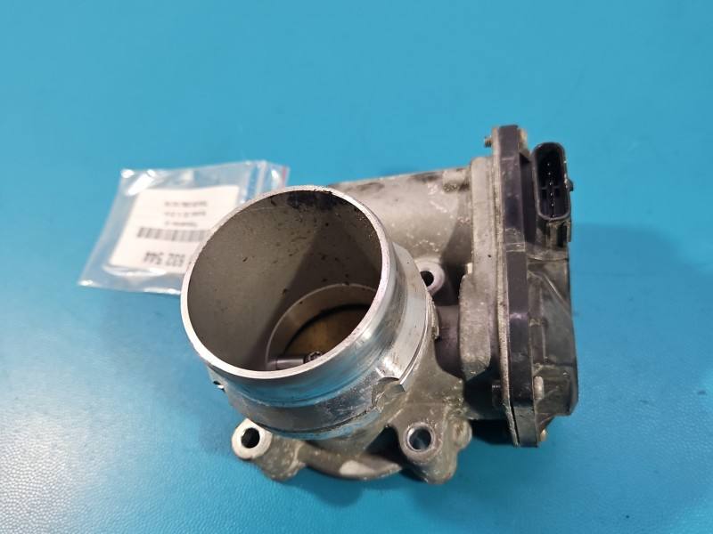 Дросельна заслінка Hyundai I30 35100-08200 — фото деталі 4
