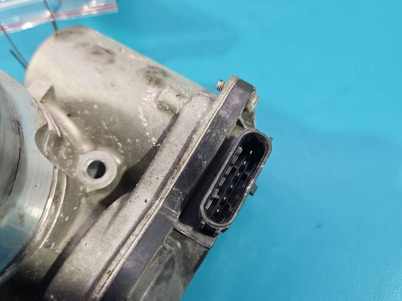 Дросельна заслінка Hyundai I30 35100-08200 — фото деталі 5