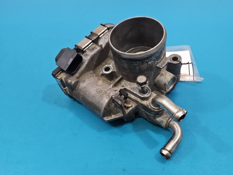 Дросельна заслінка Hyundai I20 35100-04200