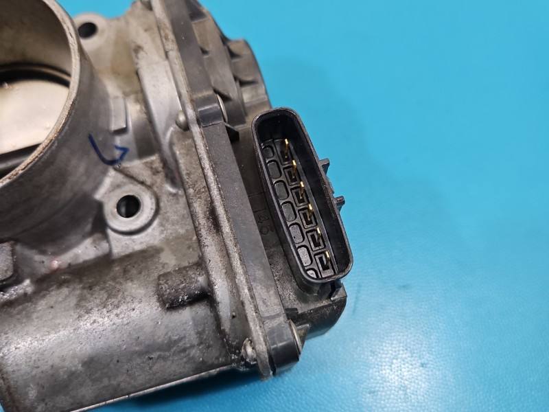 Дросельна заслінка Toyota Auris 22030-0T050 — фото деталі 3