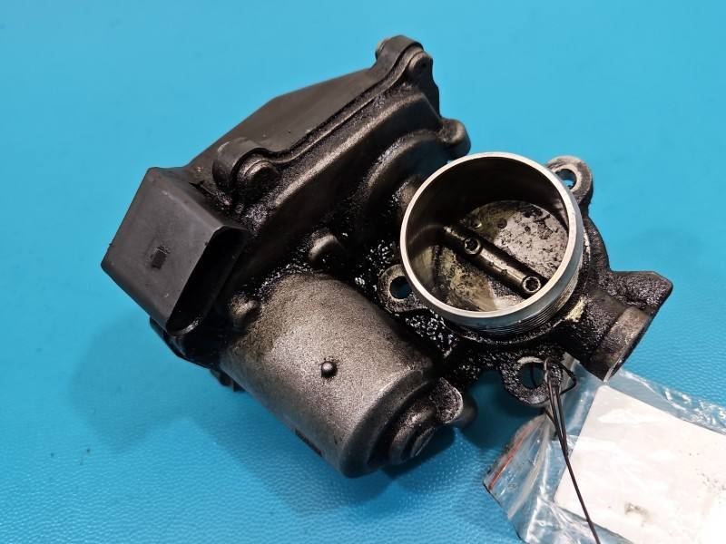 Дроссельная заслонка Audi A6 C7 04L131501B