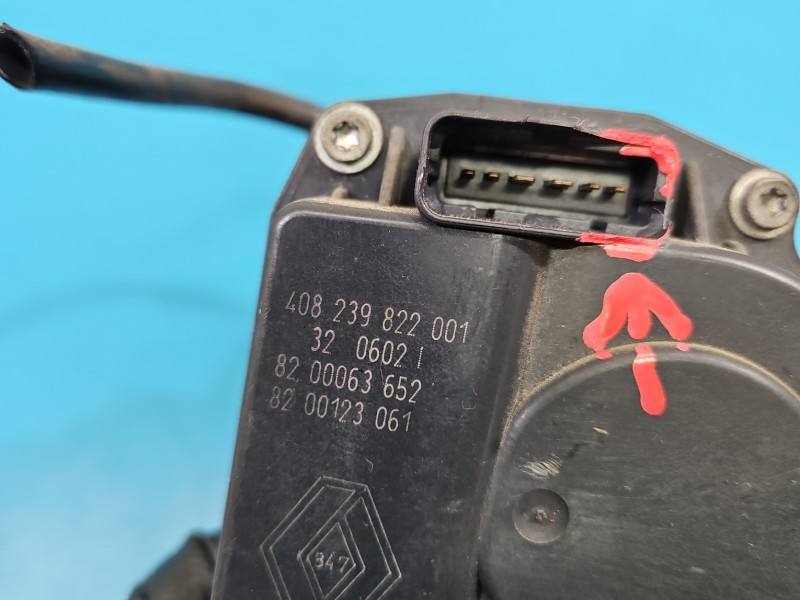 Дросельна заслінка Renault Scenic 1 8200063652 — фото деталі 8